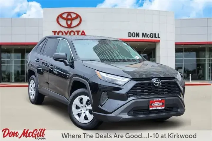 $25536 : Toyota RAV4 2024 AWD LE 4dr image 1