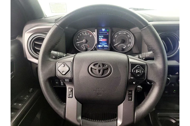 $39998 : Toyota Tacoma 2022 4x4 TRD O image 10
