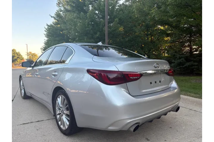 $17997 : 2020 Q50 3.0T Luxe image 9
