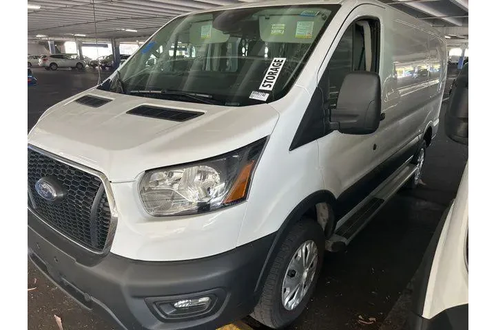 $39995 : Ford Transit 2025 250 3dr SW image 4