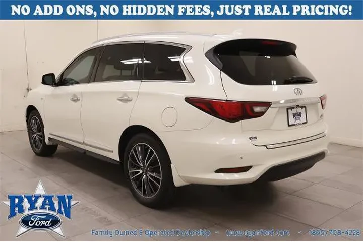 INFINITI QX60 2018 4dr SUV image 3