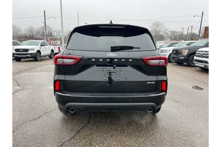 $24732 : Ford Escape 2024 AWD ST-Line image 5