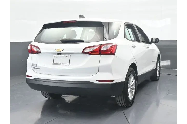 $14497 : Chevrolet Equinox 2021 LS 4d image 5