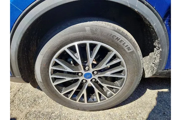 $21999 : Ford Escape Plug-In Hybrid 2 image 9