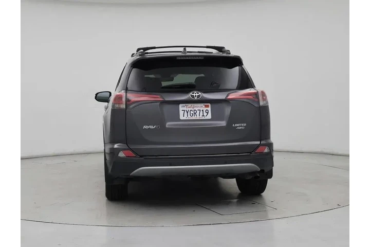 $25998 : Toyota RAV4 2017 AWD Limited image 6