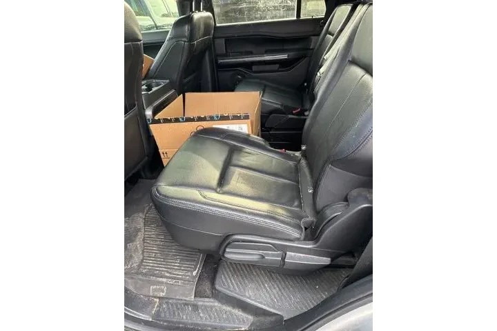 $25000 : Ford Expedition 2021 4x2 XLT image 7