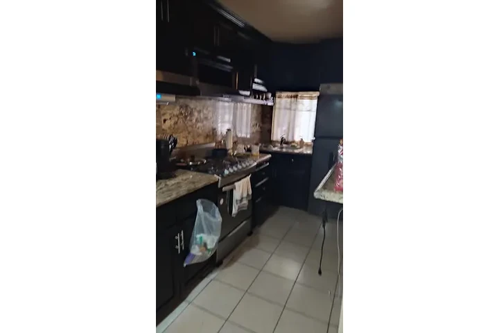 $4240000000 : CASA EN PASEO DE GUAYCURA image 5