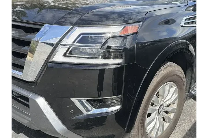 $31749 : Nissan Armada 2024 4x4 SV 4d image 3