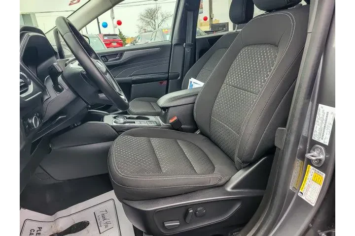 $23922 : Ford Escape 2023 AWD Active image 10