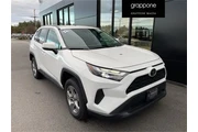 Toyota RAV4 2023 AWD XLE 4dr