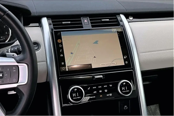 $39998 : Land Rover Discovery 2023 AW image 6