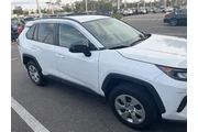 $20592 : Toyota RAV4 2019 LE 4dr SUV thumbnail