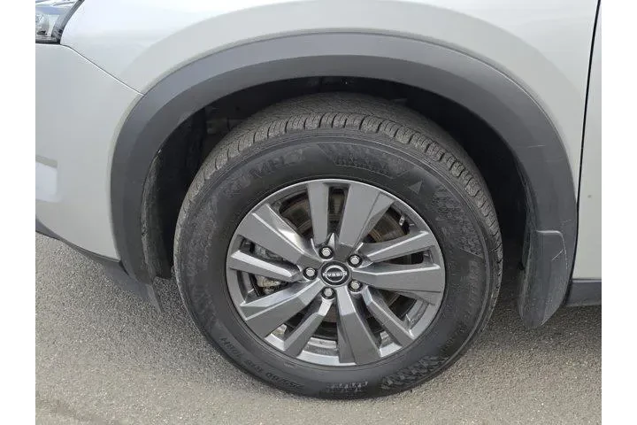 $29984 : Nissan Pathfinder 2025 AWD S image 7