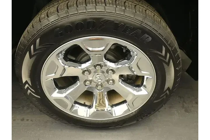 $28692 : Ram 1500 2021 4x4 Big Horn 4 image 9