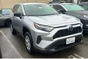 $28990 : Toyota RAV4 2025 AWD LE 4dr thumbnail