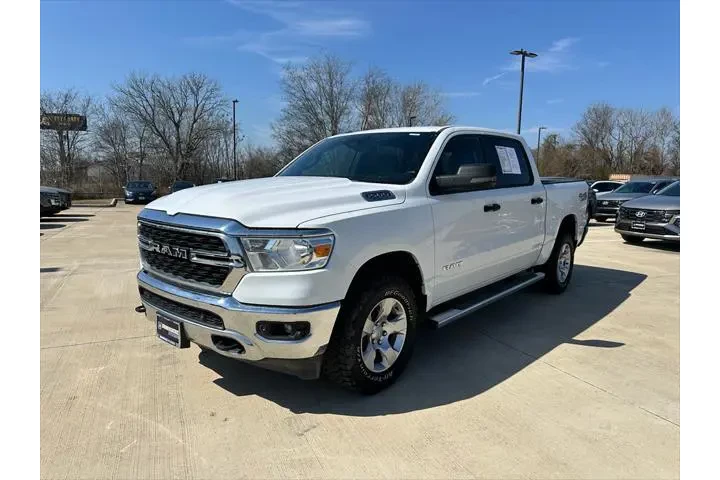 $33974 : Ram 1500 2024 4x4 Lone Star image 1