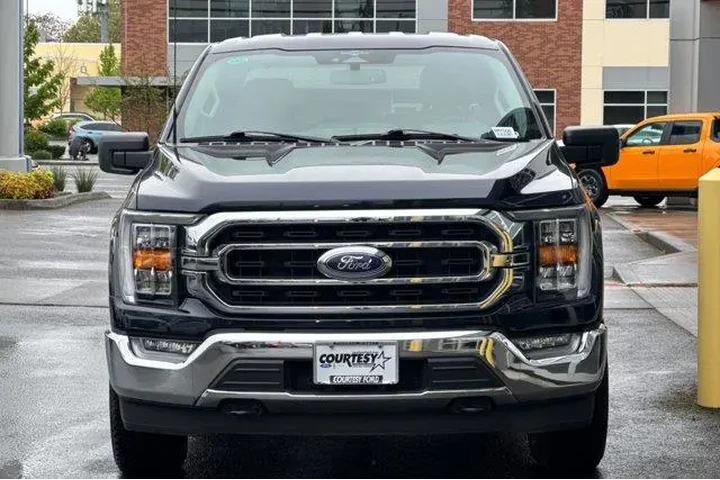 $39940 : Ford F-150 2023 4x4 Limited image 9