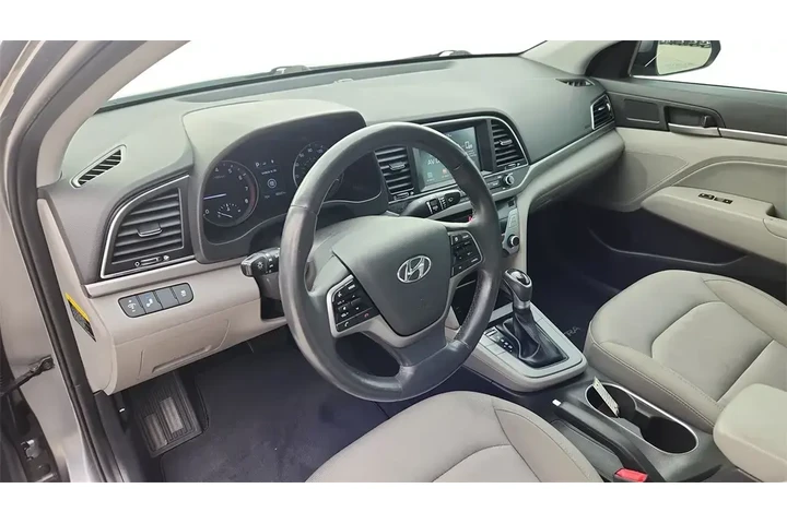 $11914 : Hyundai ELANTRA 2018 Value E image 9