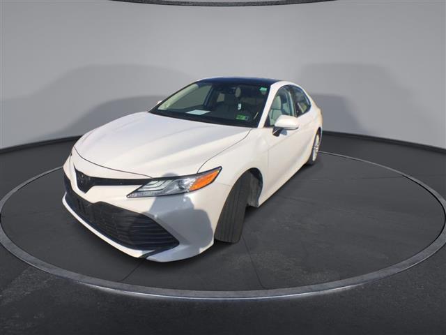 $23900 : PRE-OWNED 2019 TOYOTA CAMRY L image 4