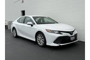 $19264 : Toyota Camry 2019 SE 4dr Sed thumbnail
