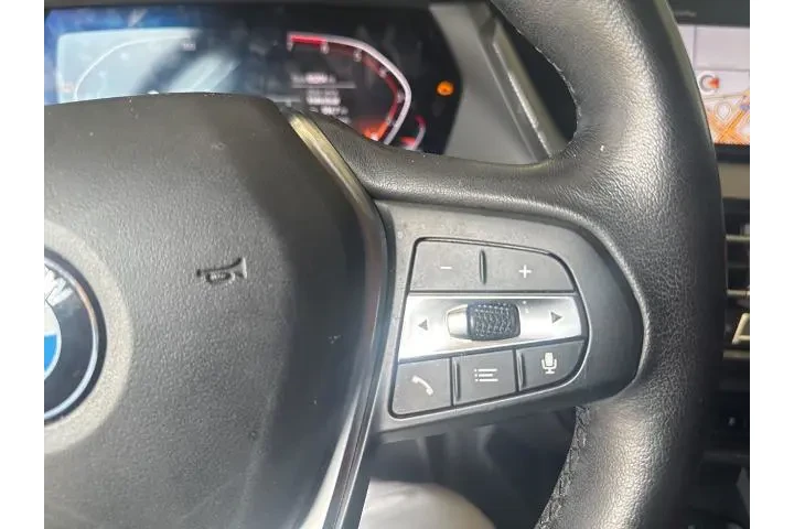 $22227 : BMW 2 Series 2021 228i Gran image 4