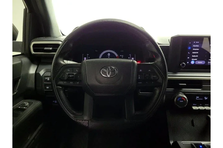 $32998 : Toyota Tacoma 2024 4x2 SR 4d image 10