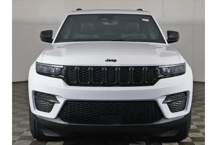 $30423 : Jeep Grand Cherokee 2024 4x4 image 9