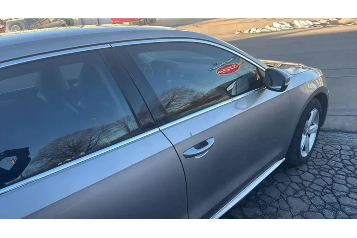 $4990 : 2012 VOLKSWAGEN PASSAT image 7