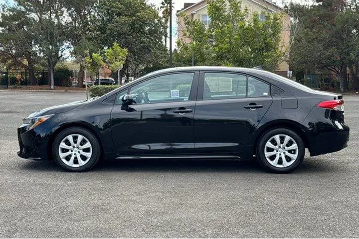 $19888 : Toyota Corolla 2023 LE 4dr S image 6