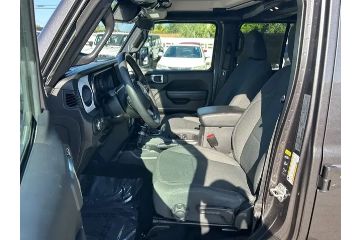 $31655 : Jeep Wrangler 2024 4x4 Sport image 10
