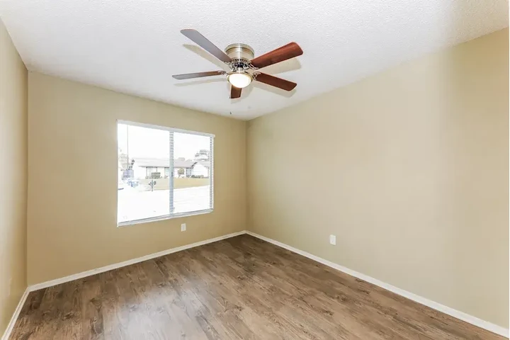 $2100 : Charming 3-Bedroom Home image 10