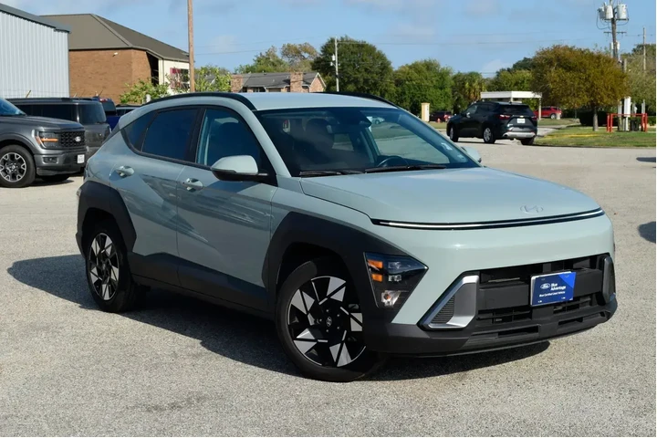 $18783 : Hyundai KONA 2024 SEL 4dr Cr image 7