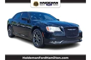 Chrysler 300 2017 AWD S 4dr en Trenton
