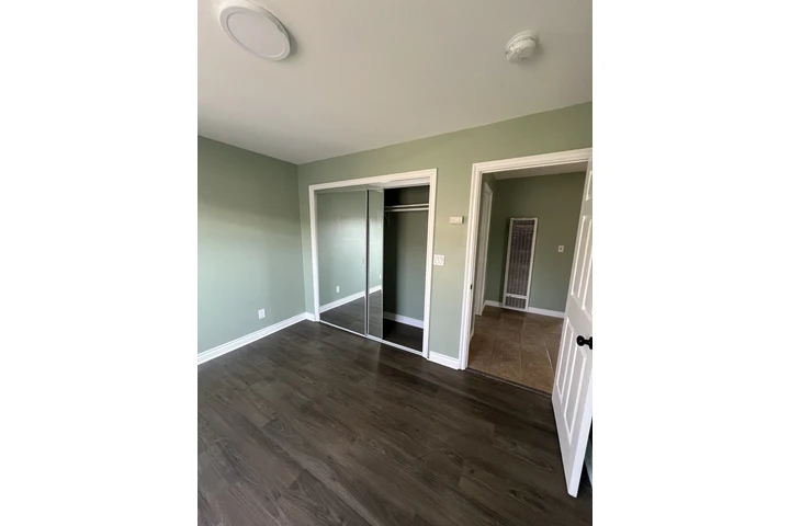 $2300 : Unidad: 2 recamaras, 1 baño image 5