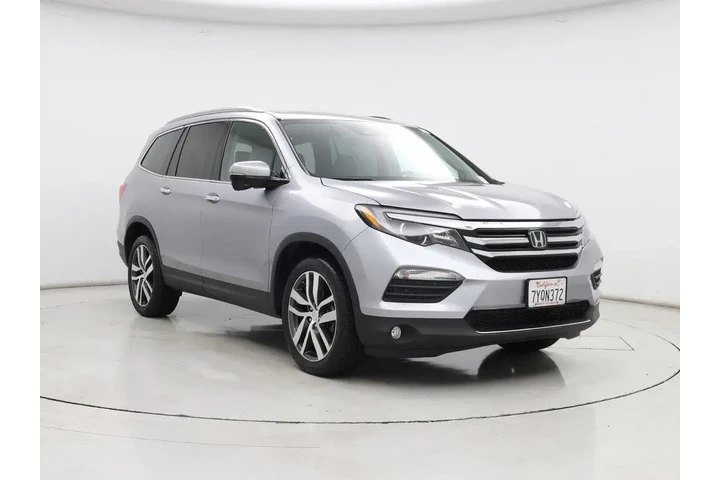 $22998 : Honda Pilot 2017 AWD Touring image 1