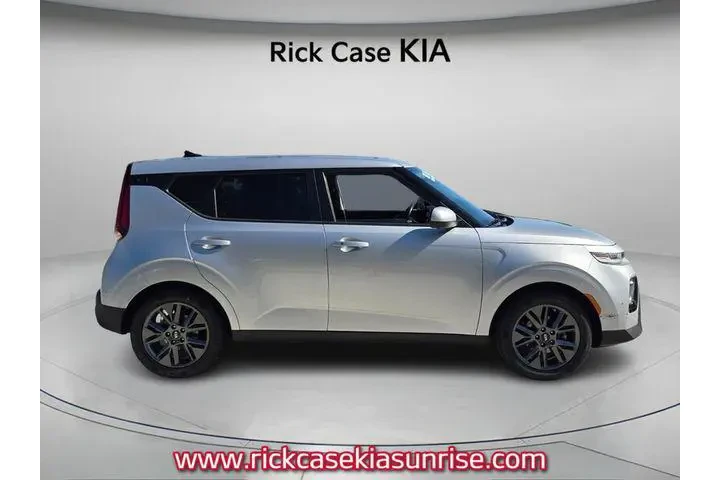 $12591 : Kia Soul 2020 EX 4dr Crossov image 4