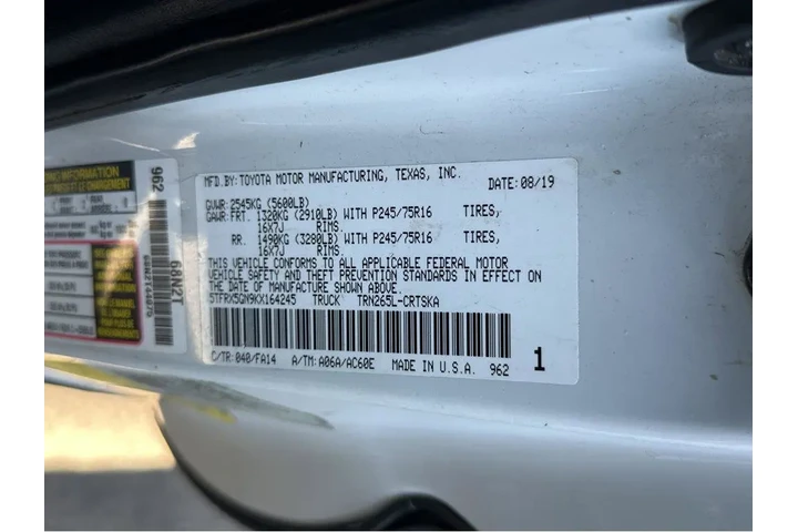 $22777 : 2019 Tacoma 2WD SR image 1