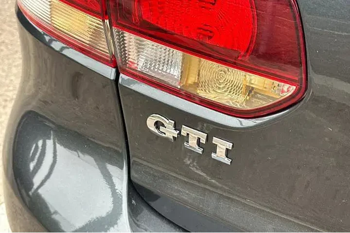 $12995 : Volkswagen GTI 2012 Base PZE image 5