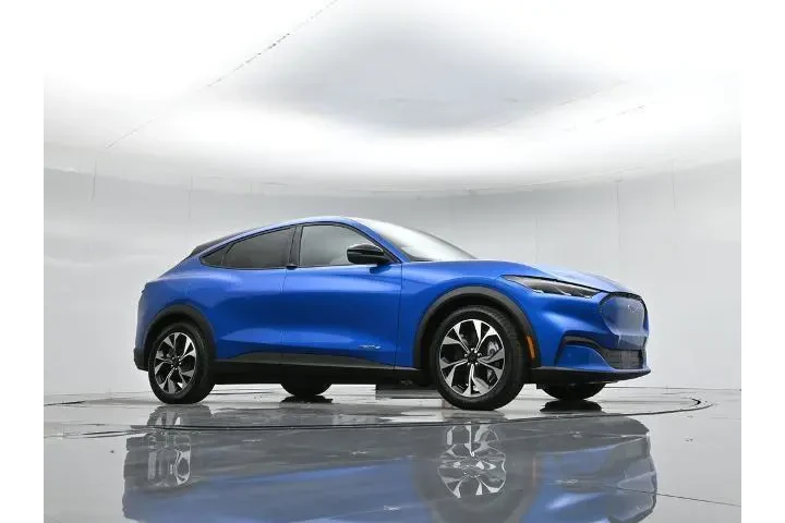 $29400 : Ford Mustang Mach-E 2025 Sel image 3