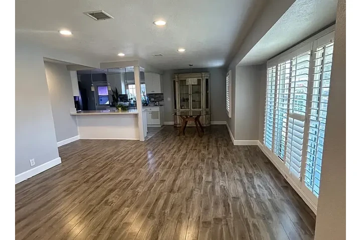 $2700 : Ready to move in. 4bed & 1.5ba image 1