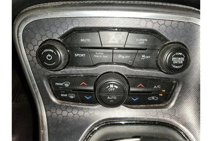 $17000 : Dodge Challenger 2017 AWD GT image 8