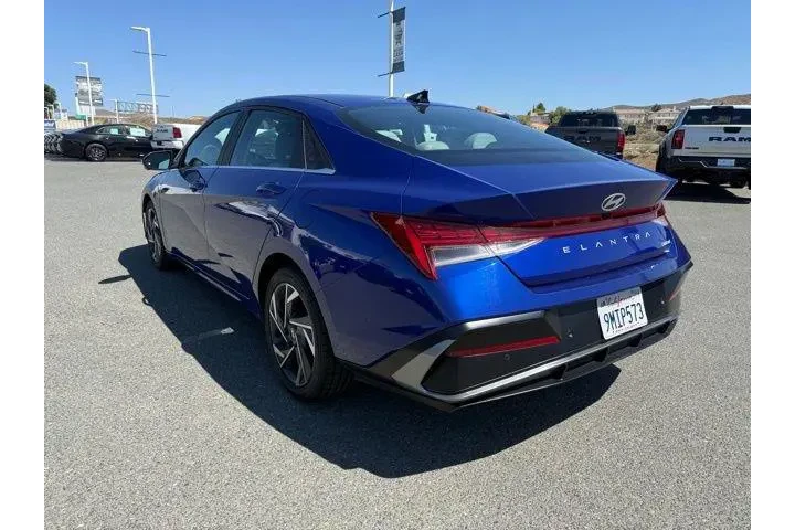 $21870 : Hyundai ELANTRA 2024 Limited image 2