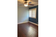 $1100 : Cuarto amplio en Northridge thumbnail