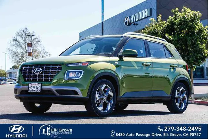 $20491 : Hyundai VENUE 2023 SEL 4dr C image 1