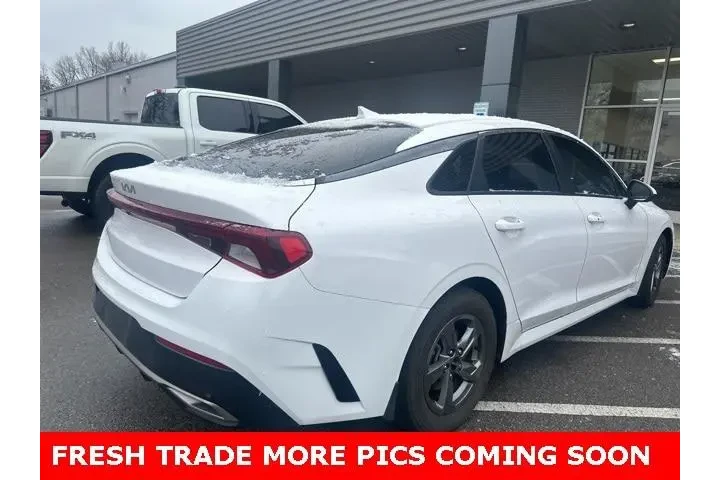 $23195 : Kia K5 2023 LXS 4dr Sedan image 10