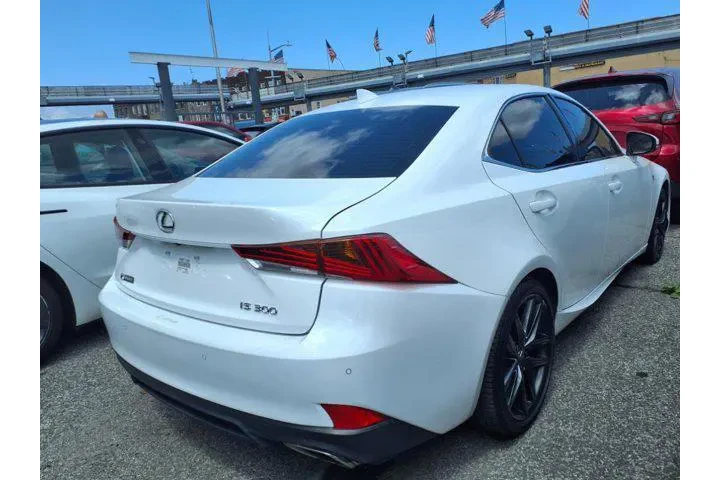 $25999 : Lexus IS 300 2019 4dr Sedan image 6