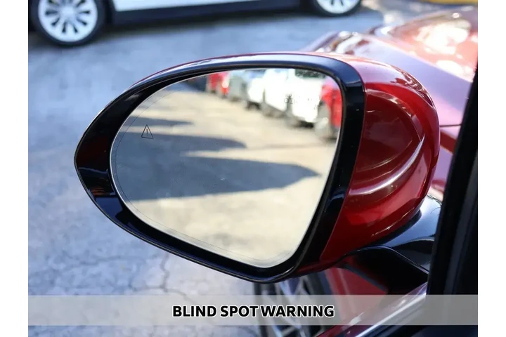 $32990 : Genesis GV70 2023 AWD 2.5T S image 8