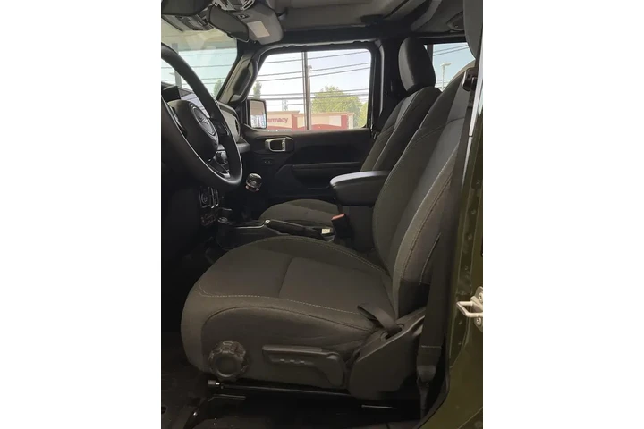 $40000 : Jeep Wrangler 2024 4x4 Sport image 9