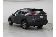 $30998 : Toyota RAV4 2022 AWD XLE 4dr thumbnail
