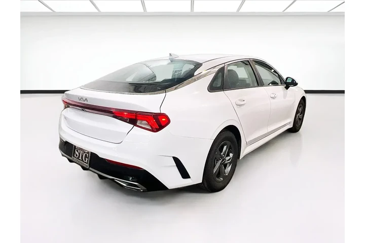 $16850 : Kia K5 2023 LXS 4dr Sedan image 1